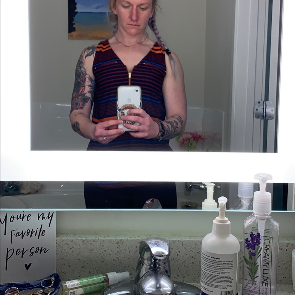 Express Top - Picture 2 of 3